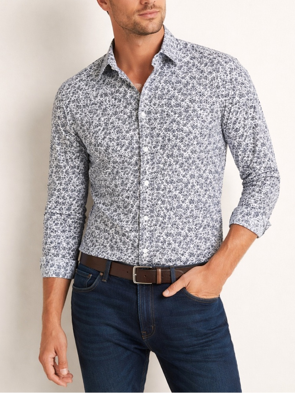 Express Fitted Long-Sleeve Mini Floral Button-Up Shirt in Blue/White